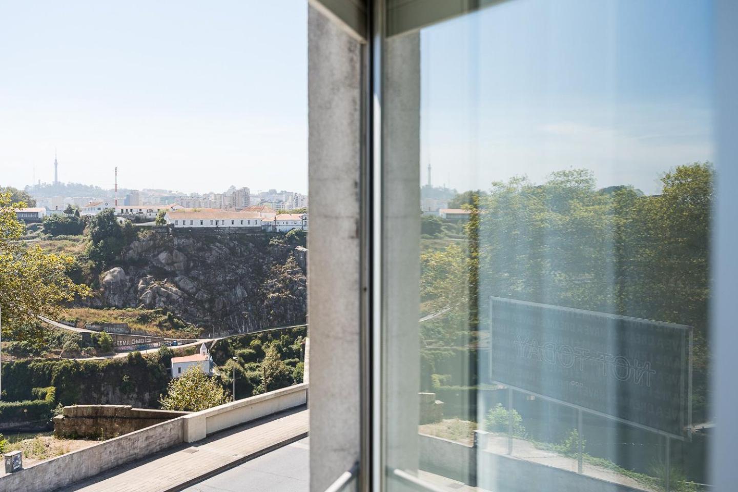 Guestready - Fantastic Apt Overlooking Douro River Porto Kültér fotó